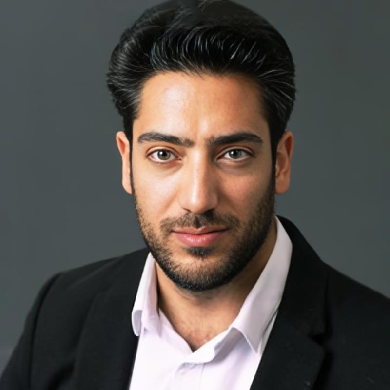 Dr. Gilad Gomé